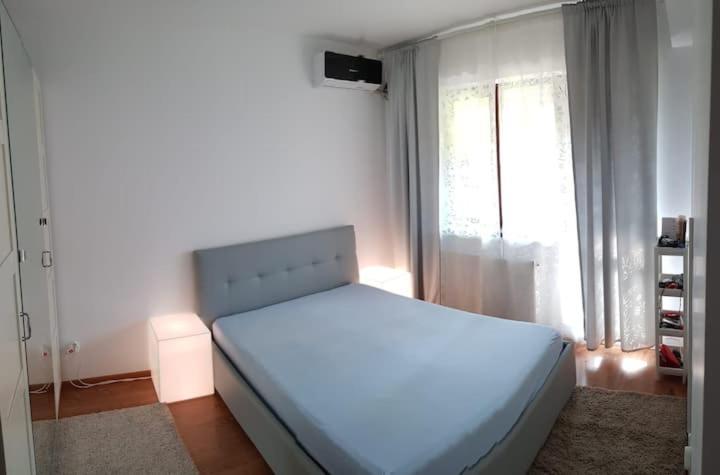 Roşu Cozy Apartment Bucharest מראה חיצוני תמונה